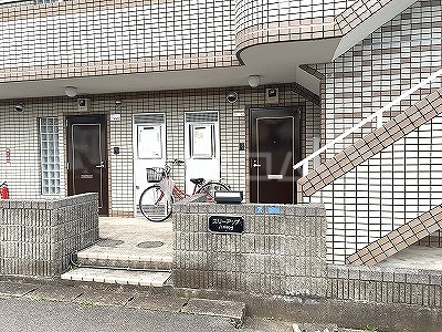 3/4 エントランス