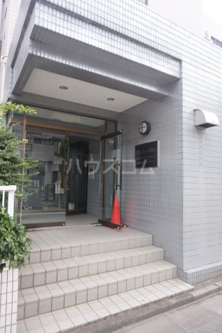 15/25 エントランス