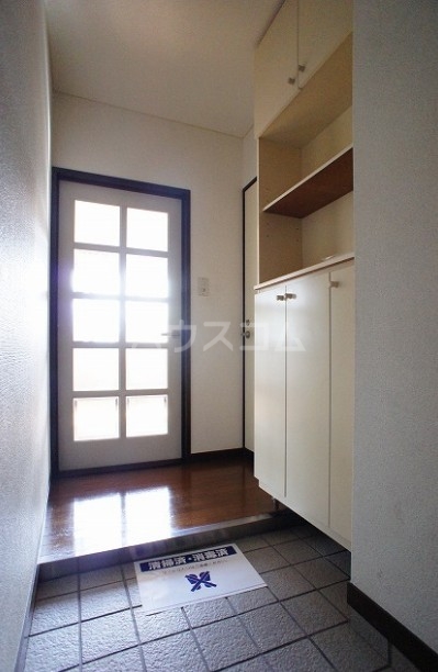 16/18 エントランス