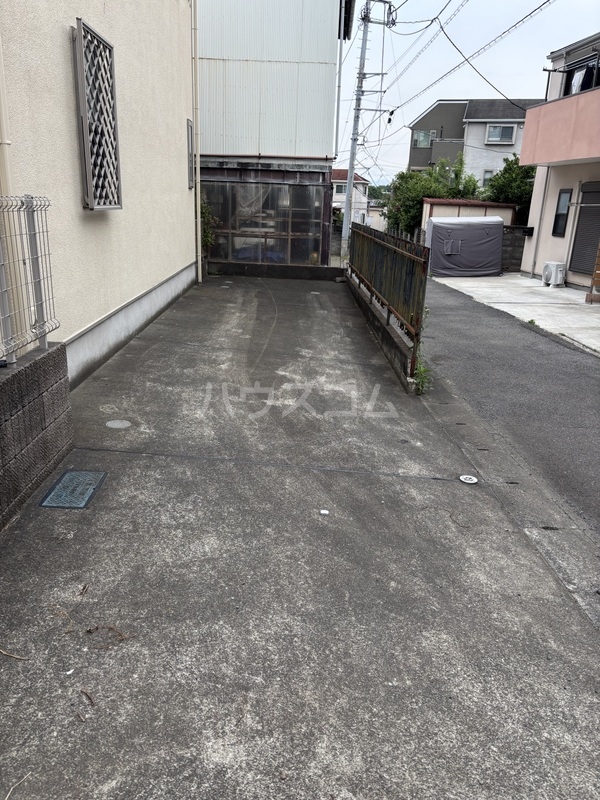 19/20 駐車場