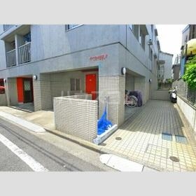 14/26 エントランス