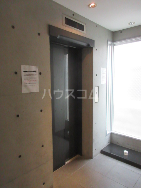 24/26 エントランス