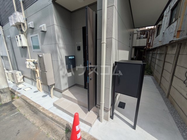 21/21 エントランス