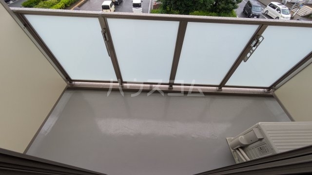 18/25 バルコニー