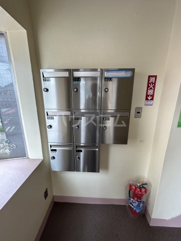 18/29 エントランス