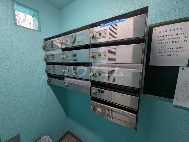 22/30 エントランス