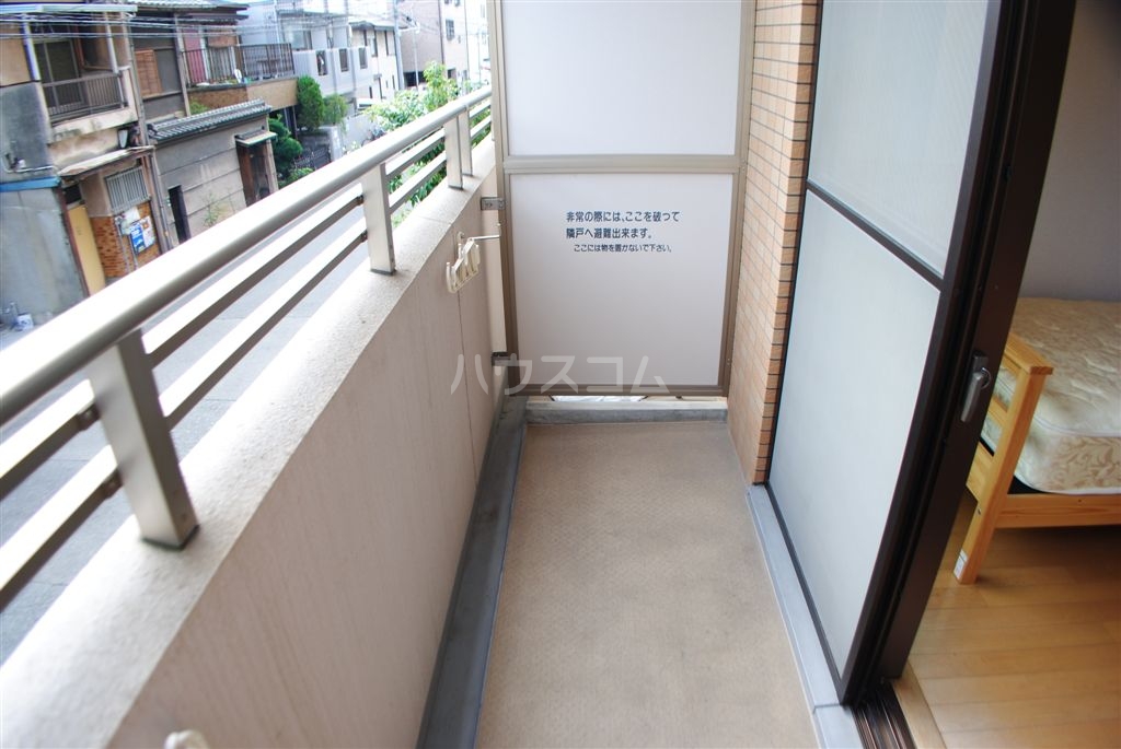 16/27 バルコニー
