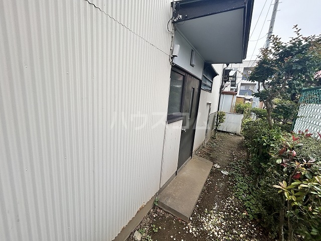 25/28 エントランス