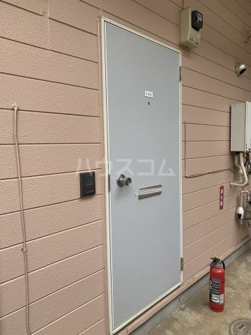 23/24 エントランス