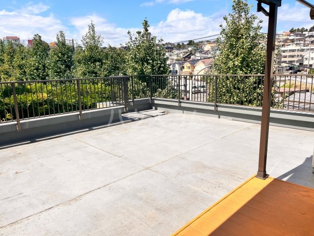 23/30 バルコニー