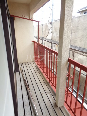 23/30 バルコニー