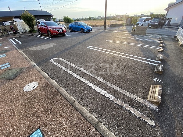 22/30 駐車場