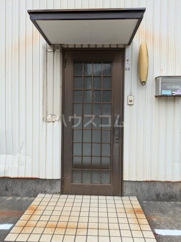 24/26 エントランス