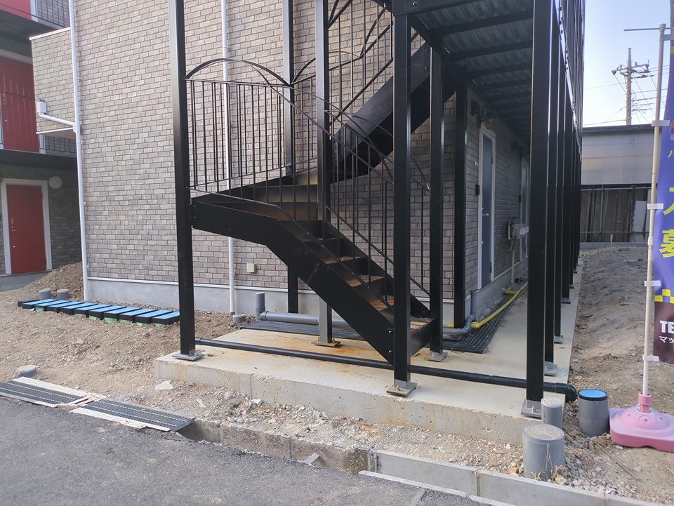 24/30 エントランス