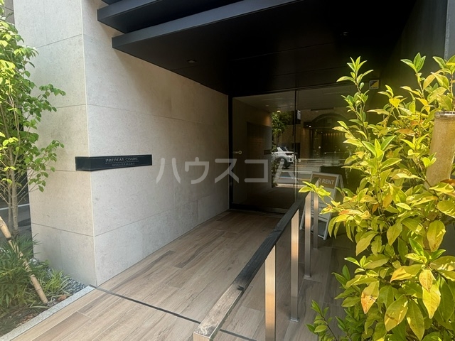 2/3 エントランス