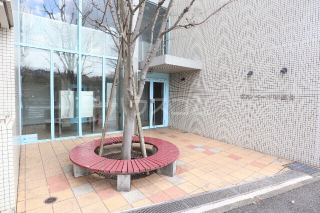 14/25 エントランス