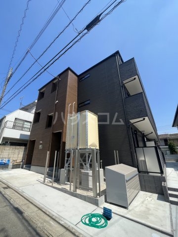 2/4 外観