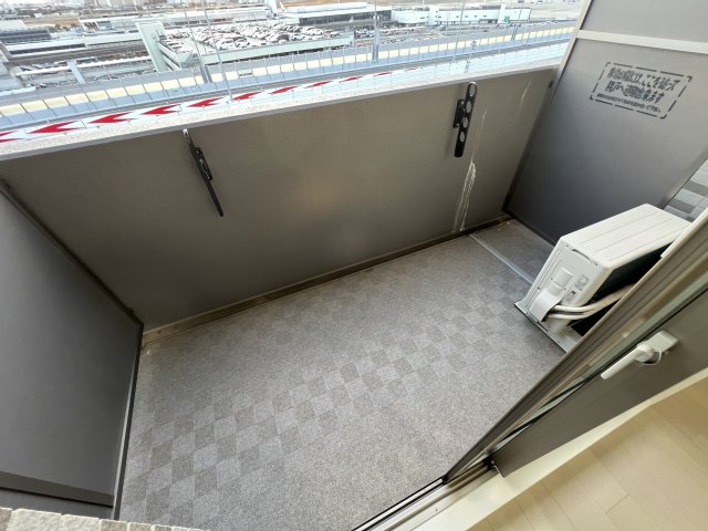 14/28 バルコニー