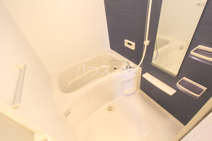 14/30 浴室