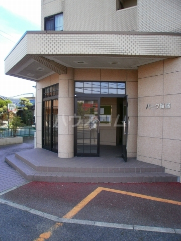 29/30 エントランス