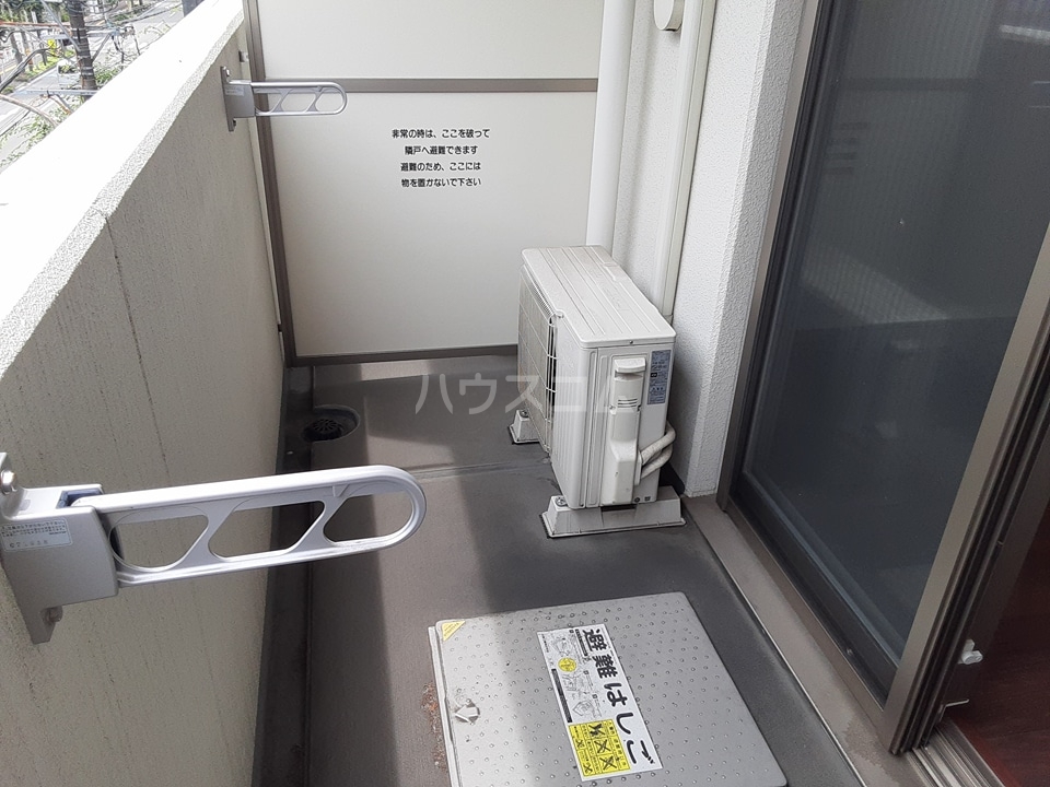 15/27 バルコニー