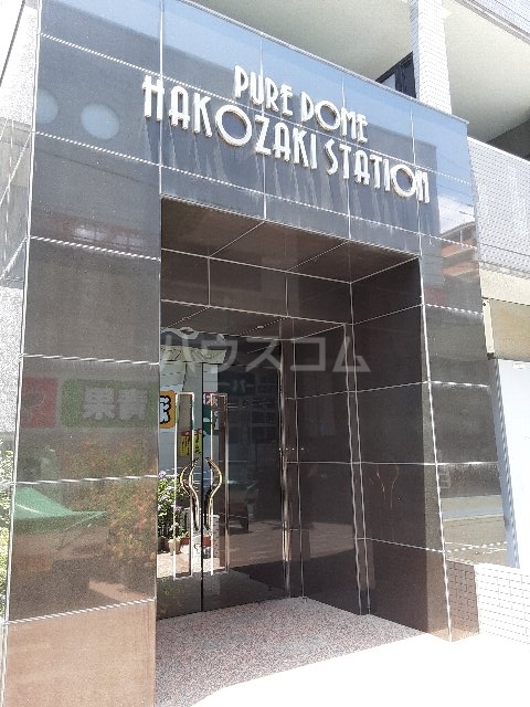 21/28 エントランス