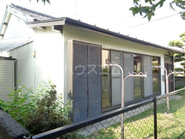 西伊場貸家の外観