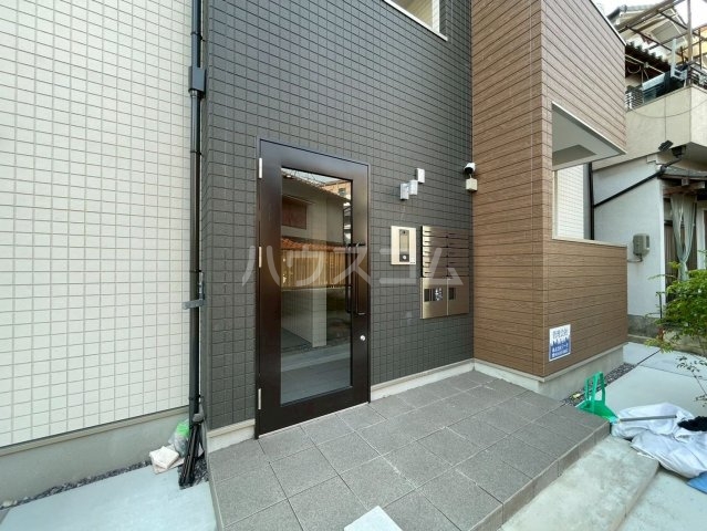 29/30 エントランス