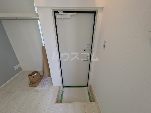 13/30 玄関
