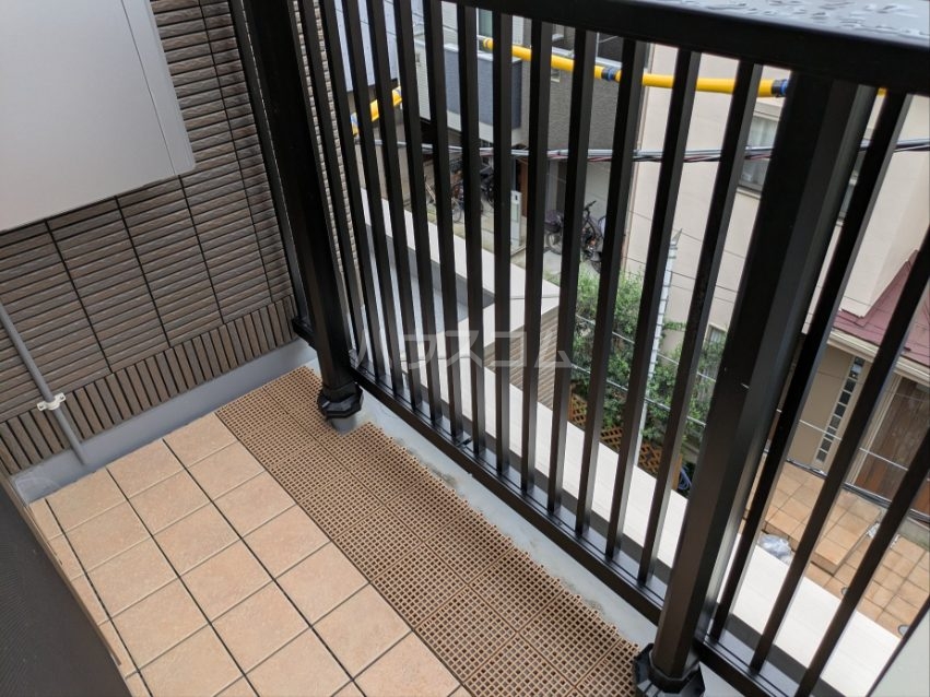 15/22 バルコニー