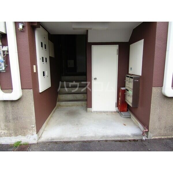 15/20 エントランス