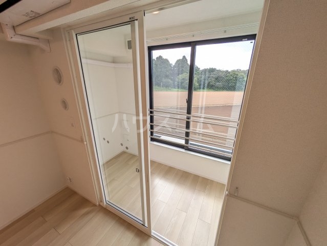 15/28 バルコニー