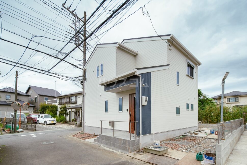 2/4 外観