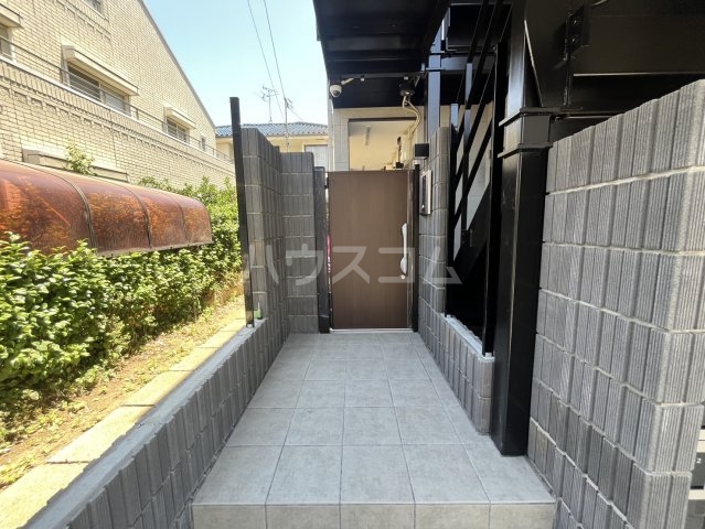 4/5 エントランス