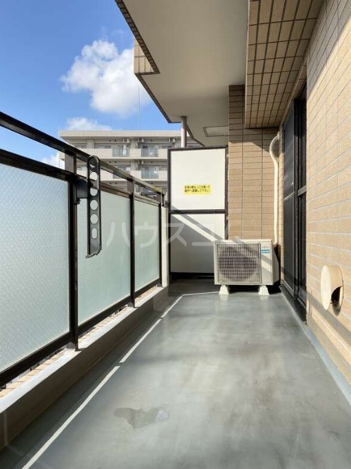 16/23 バルコニー