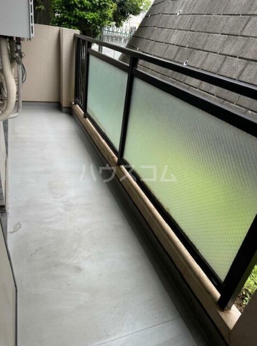 13/23 バルコニー