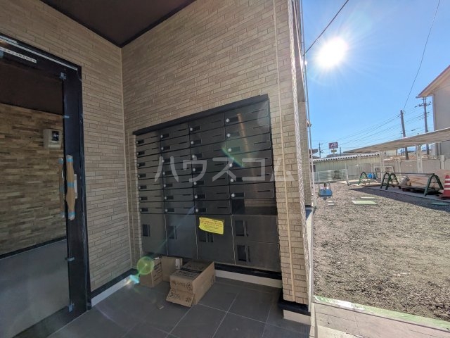 28/30 エントランス