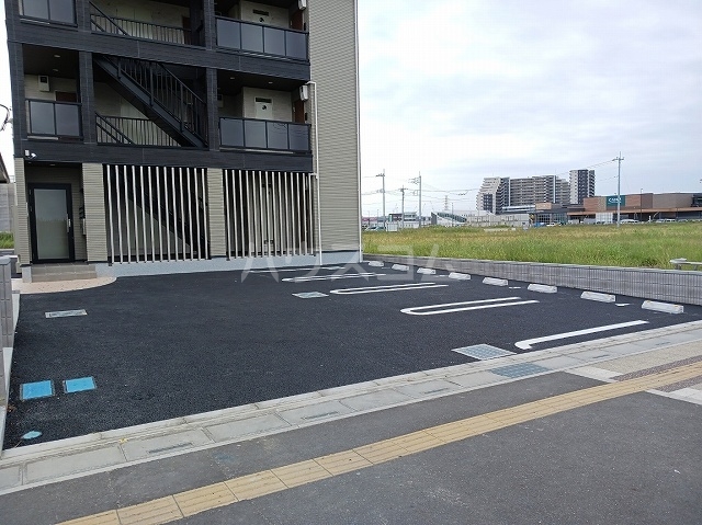 15/25 駐車場