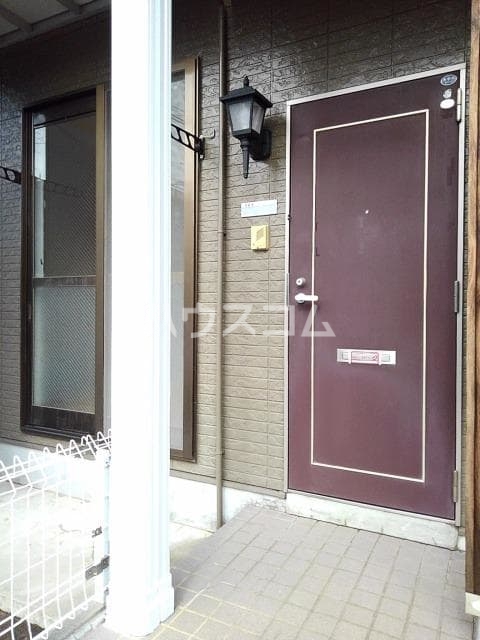 25/30 エントランス