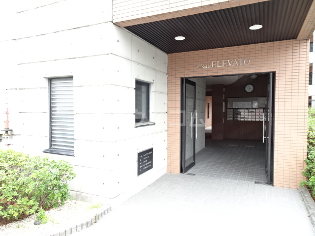 3/4 エントランス