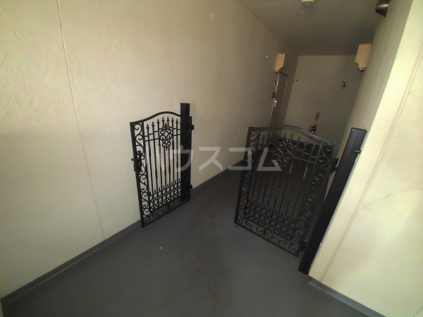 15/25 エントランス