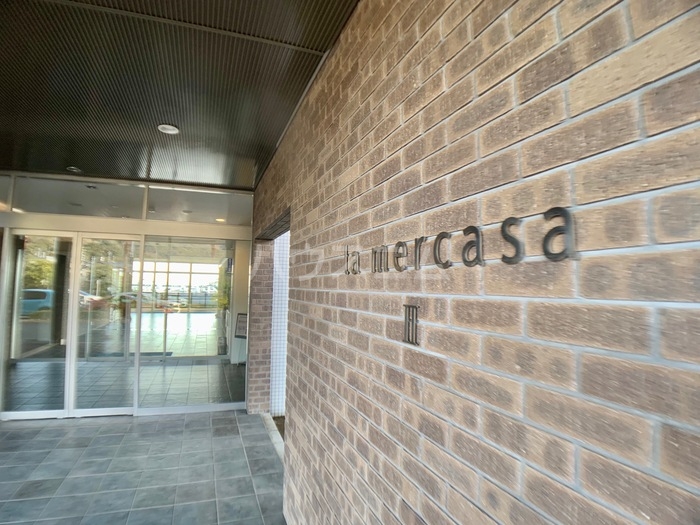 14/18 エントランス