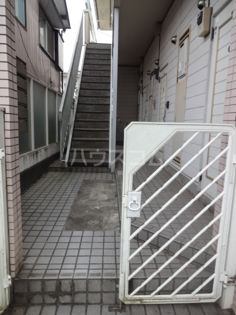 29/30 エントランス