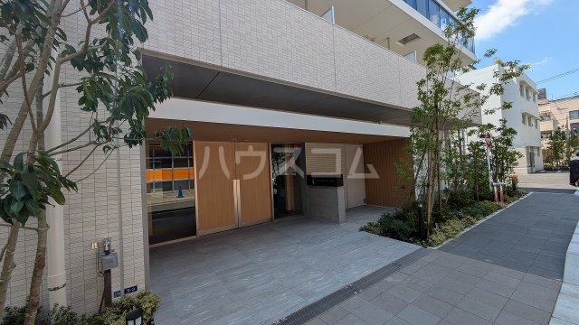 20/29 エントランス