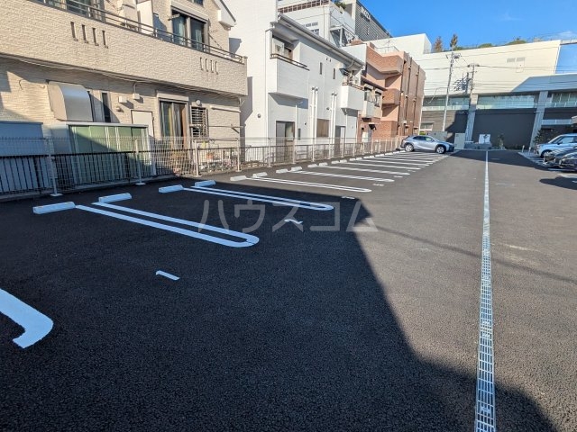 26/30 駐車場
