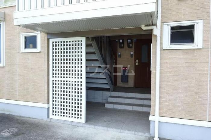 16/22 エントランス