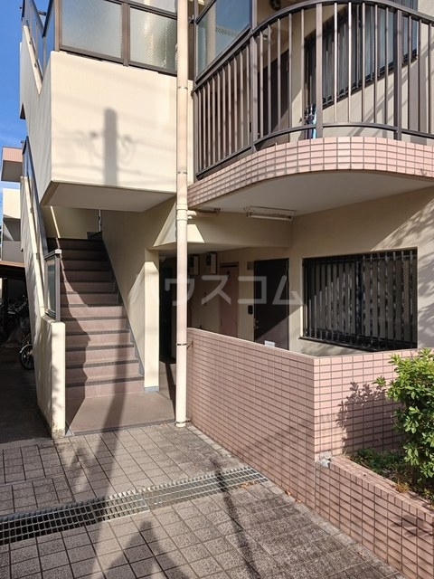 14/21 エントランス