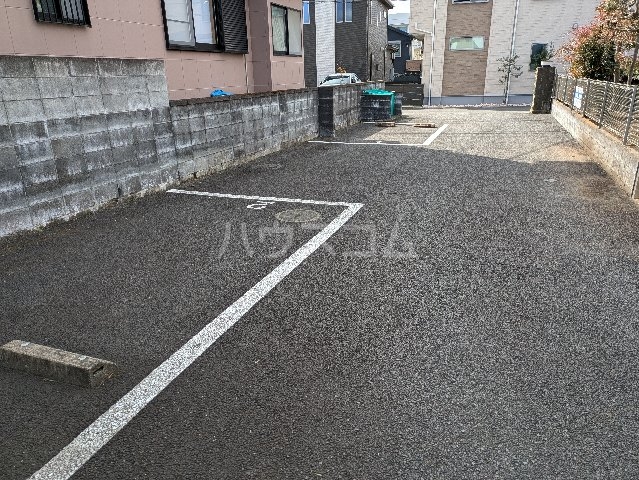 20/27 駐車場