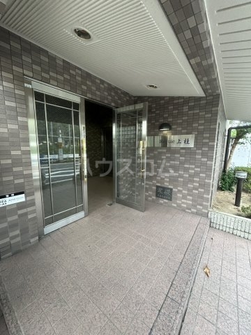 25/30 エントランス