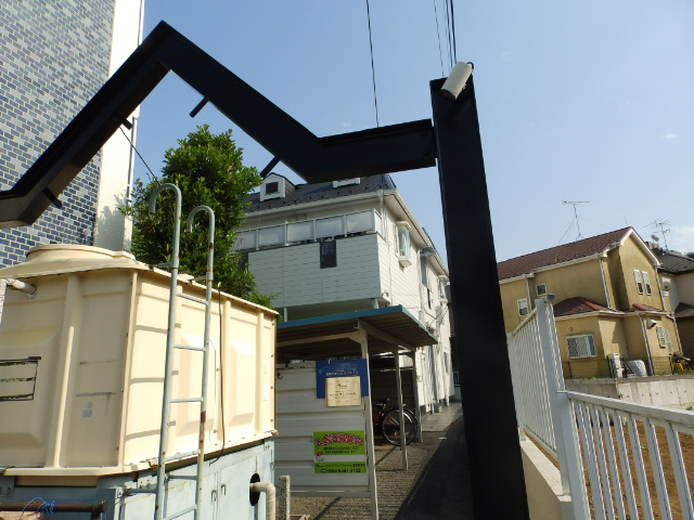 18/27 エントランス